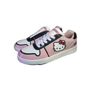 Hello Kitty Pink Low Top Sneakers Women’s Size 8 Sanrio NWOT Missing Lace